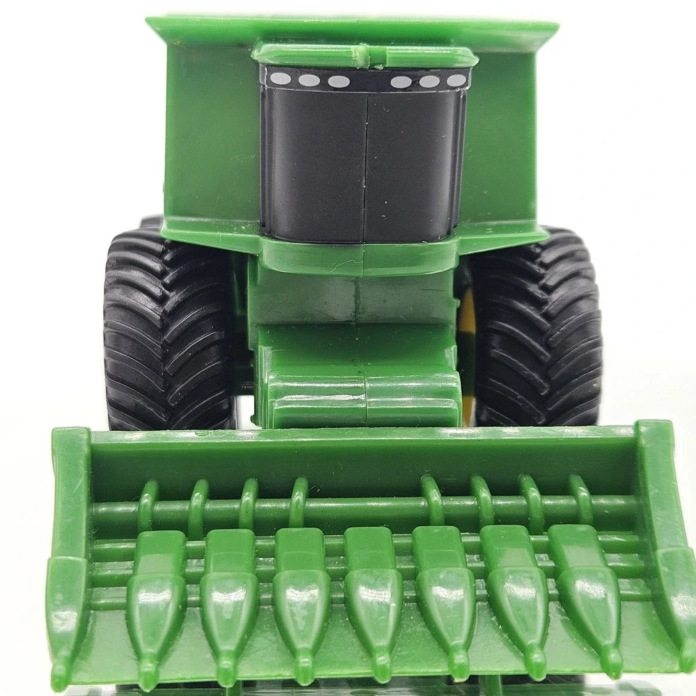 ERTL John Deere Combine Farm Toy Plastic Model J0517YL01 Green